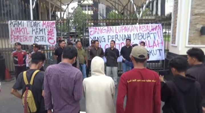 WhatsApp Image 2024 12 21 at 11.44.53 11zon