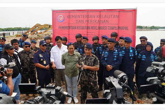 KKP Segel Pagar Laut di Perairan Bekasi 1 IMG 20250117 WA0000
