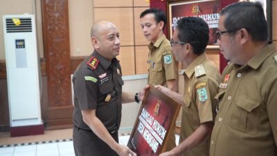 Istimewa, Kejari Sanggau Buat Terobosan Terkait Pelayanan Hukum Untuk Desa 2 IMG 20250121 WA0131
