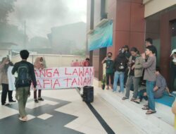 Hakim Diduga Bersekongkol dengan Mafia Tanah, Warga Binanga Geruduk Pengadilan TUN Makassar