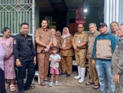 Warga Terdampak Banjir di Cilampe Salembaran Jaya – Kosambi Diberikan Pengobatan Gratis