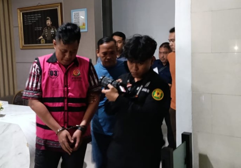 Kejari Tahan Pegawai DPMPD Kabupaten Tangerang Terkait Dugaan Korupsi APBDes2024 1 Screenshot 2025 0213 200215