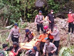 Tragis! Satu Keluarga Diduga Hanyut di Sungai Weh Reseh