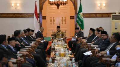 Rapat Umum Pemegang Saham (RUPS) Bank Aceh untuk pembagian dividen tahu. 2024 yang diselenggarakan di Pendopo Gubernur Aceh, Selasa (11/2/2025). (Foto: Humas Bank Aceh)