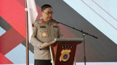 Kapolda Aceh Serahkan 3.450 Paket Sembako dan Daging Meugang dalam Baksos Polri Presisi 4 kapolda aceh