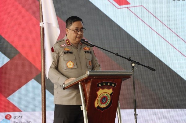 Kapolda Aceh Serahkan 3.450 Paket Sembako dan Daging Meugang dalam Baksos Polri Presisi 1 kapolda aceh