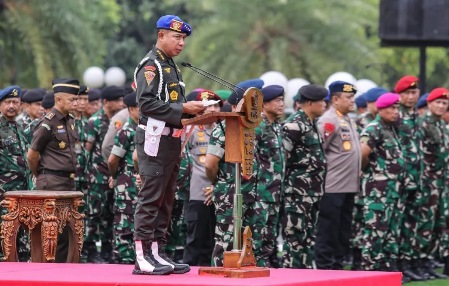 Panglima TNI Jenderal TNI Agus Subiyanto menyampaikan arahan saat upacara gelar Operasi Penegakan Ketertiban (Gaktib) dan Yustisi Polisi Militer TNI 2025 di Mabes TNI, Cilangkap, Jakarta, Senin (10/2/2025). . ANTARA FOTO/Asprilla Dwi Adha/tom. (ANTARA FOTO/ASPRILLA DWI ADHA)