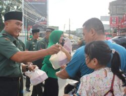 Kodim 0110 Abdya dan Persit Bagikan 400 Paket Takjil 