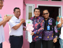 Bupati Tangerang Bersama PIK Beri Bantuan Bedah Rumah dan Santunan Yatim di Kosambi