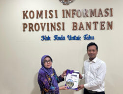 Diskominfo Kabupaten Tangerang Menyerahkan LLIP 2024 Ke KIP Banten 