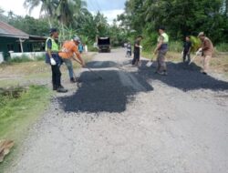 CV Nisa Kontruksi Diduga Tak Mengacu Pada Spekteknis Pengaspalan Jalan Provinsi Paket 2 BMCKTR Wilayah V Sumatera Barat