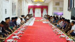 Diduga Bertentangan dengan Instuksi Presiden, Giat Bukber Pemkab Dharmasraya Tuai Polemik 8 Undangan Bukber Pemkab Dharmas Raya di RUmah Dinas Bupati setempat tanggal 21 Maret 2025. (Foto: Harian Daerah/Erman/HO/Istimewa)