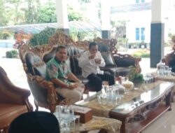 Sujito Wakil Ketua DPRD Dharmasraya Halal Bihalal di Rumah Ketua DPD Golkar