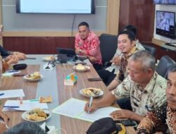 Pastikan Program Unggulan Wali Kota Berjalan Lancar, Camat Padang Barat Gelar Rapat Evaluasi