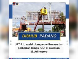 Dishup Kota Padang Gerak Cepat Perbaiki Lampu Jalan Mati 