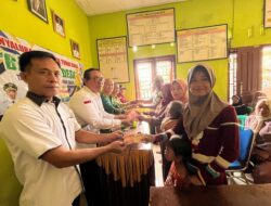 Pemdes Sinar Galih Salurkan BLT-DD Tahap Pertama kepada 31 KPM