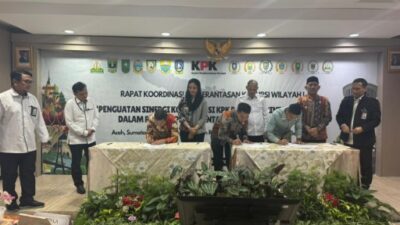 Bupati Dharmasraya, Annisa Suci Ramadhani.