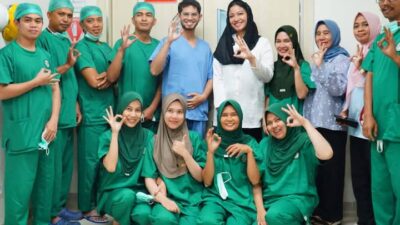 RSUD Sungai Dareh kabupaten Dharmasraya melaksanakan operasi katarak gratis bagi masyarakat yang membutuhkan, Sabtu (10/5/2025). (Foto: Harian Daerah/HO/Diskominsa Dharmasraya)