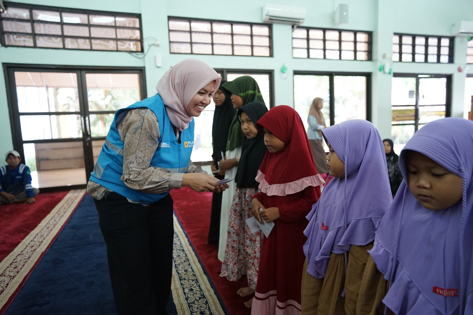 Dari Energi Untuk Negeri, UBP Lontar Terangi Harapan, Tebarkan Senyum Lewat Santunan Anak Yatim 1 IMG 20250602 WA0058