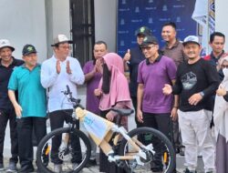 Ratusan Peserta Meriahkan Jalan Santai Milad ke-56 UIN Sultanah Nahrasiyah Lhokseumawe