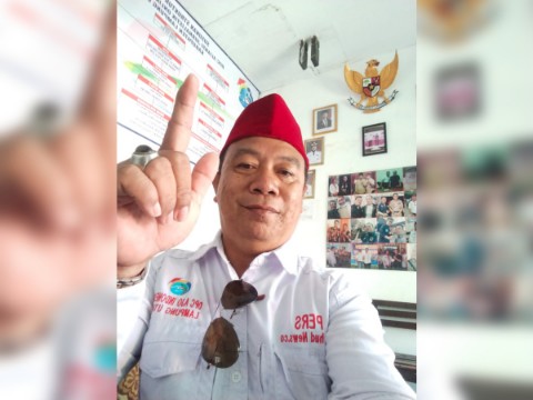 Ketua DPC.AJOi Lampura Yakin Kinerja Jajaran Polda Lampung,Tengku Wahyu Akan Mendapatkan Ketetapan Hukum 1 Ketua DPC. Aliansi Jurnalistik Online Indonesia (AJOI) Lampung Utara Defriwansyah yakin kinerja jajaran Polda Lampung akan bekerja secara maksimal atas Laporan 3 wartawan Yuheri dan 2 Rekannya. Rabu (11/06/2025).