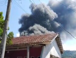 Kebakaran Hebat Landa Teluk Pandan Pesawaran Lampung, Gudang Diduga Berisi BBM Ludes
