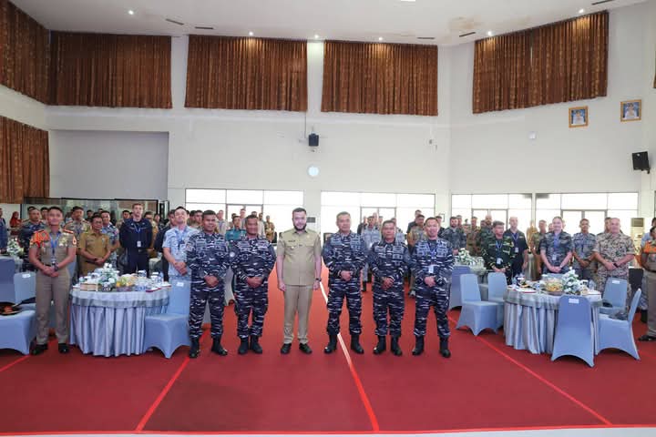 Kunjungan Taruna Akademi Angkatan Laut (AAL) dan delegasi ASEAN Plus Cadet Sail (APCS) 2025 tergabung 22 Negara di Padang. (Foto:Diskominfo Padang).