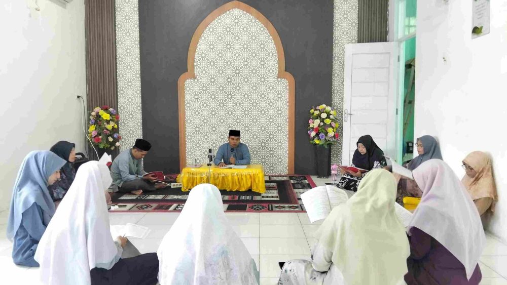 Suara Kitab Kuno di Kantor KUA: Cara Kemenag Abdya Bentuk ASN Berkarakter 1 IMG 20250809 WA0007 scaled e1754719190483