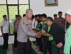 Polres Pringsewu Gelar Shalat Ghaib Bersama Ojol, Doakan Korban Unjuk Rasa