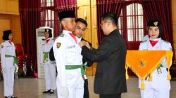 Wali Kota Langsa Kukuhkan 26 Pelajar Anggota Pasukan Pengibar Bendera Pusaka 5 IMG 20250815 212940