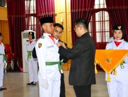 Wali Kota Langsa Kukuhkan 26 Pelajar Anggota Pasukan Pengibar Bendera Pusaka