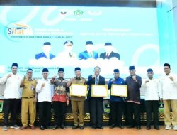 Jaga Kerukunan Umat Beragama,Kota Padang Terima Penghargaan dari FKUB Sumbar