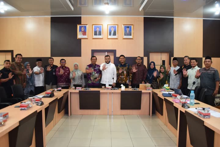 Pemerintah Kota Padang gelar Monitoring dan Evaluasi terkait Implementasi Kawasan Tanpa Rokok, di Ruang Rapat Kantor BPKAD Kota Padang (Foto:Diskominfo Padang)