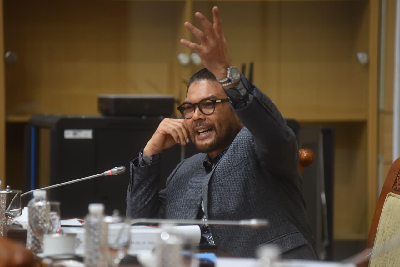 Nasir Djamil Anggota Komisi III DPR RI Desak Pencabutan Kebijakan Gubernur Sumut yang Dinilai Kontra-Harmoni 1 IMG 20250929 WA0000