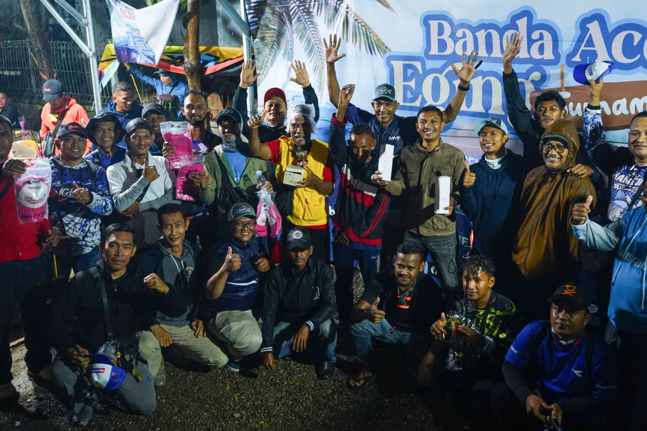 MMF Catat Sejarah, Gelar Lomba Mancing Cumi Pertama di Banda Aceh 3 WhatsApp Image 2025 09 04 at 20.43.49