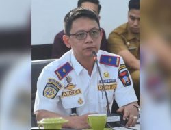 Dishub Kota Padang Pasang Rambu Tarif Parkir, Tertibkan Pusat Kota