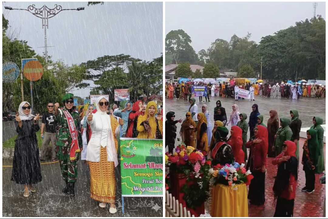 Meski Diguyur Hujan, Persit Kodim 0115/Simeulue Tetap Semangat Meriahkan Karnaval Hari Jadi ke-26 Kabupaten Simeulue. Minggu (12/10/2025).(Foto: ist)