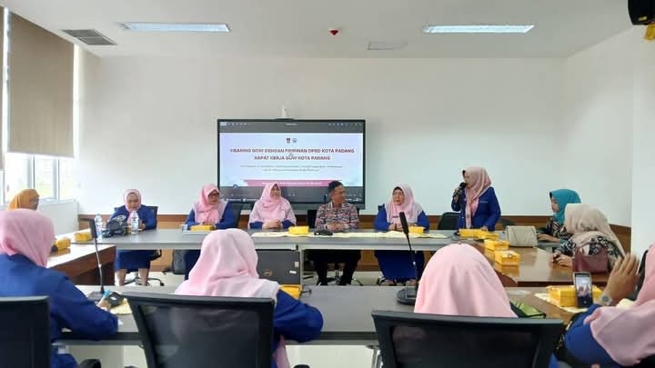 Gerak Cepat,GOW Kota Padang Susun Rencana Kerja 1 Rapat Kerja Gabungan di Kantor DPRD Kota Padang (Foto:Diskominfo Padang)