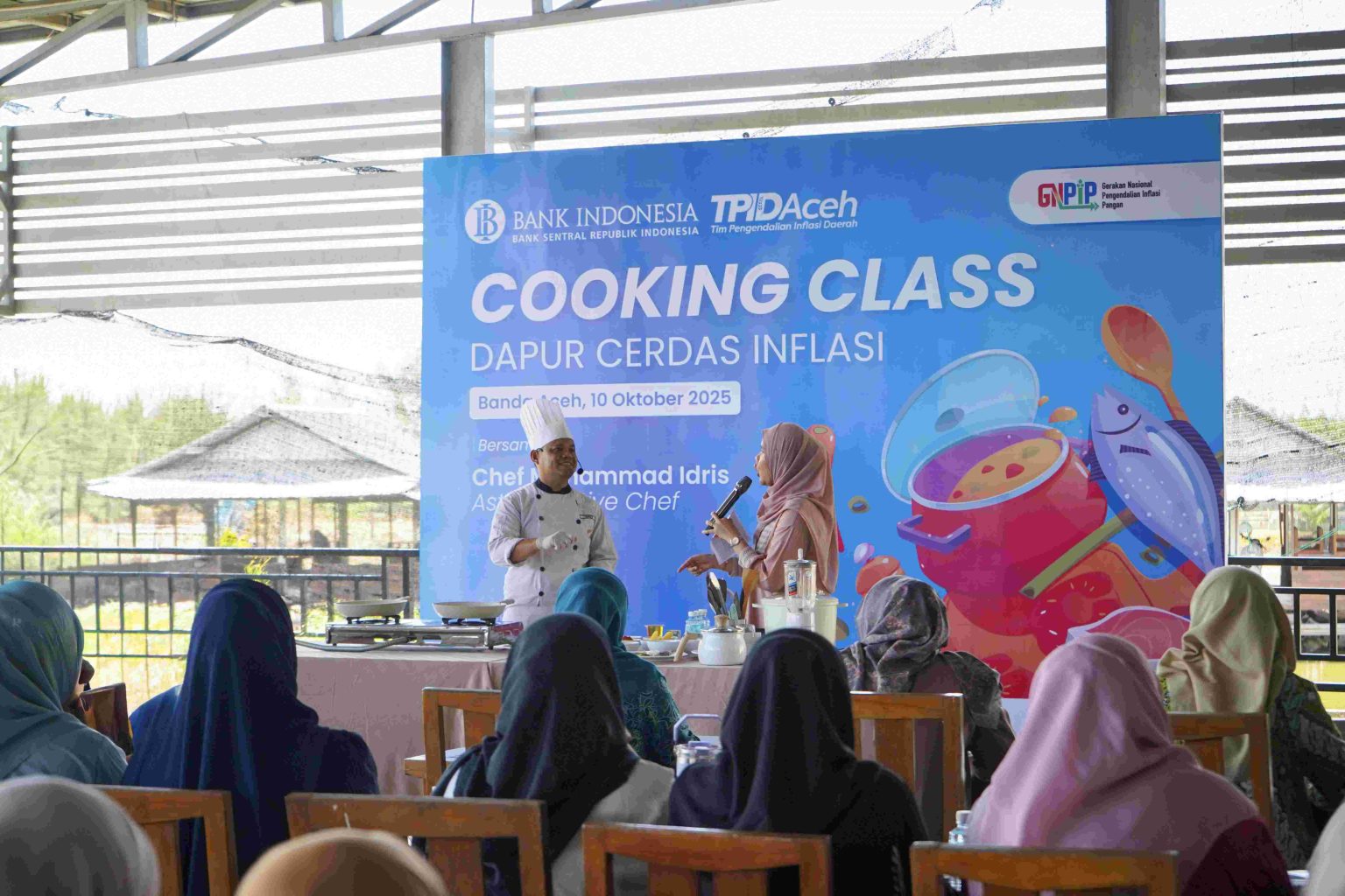 BI Aceh Gelar Cooking Class “Dapur Cerdas Inflasi”, Ajak Ibu Rumah Tangga Jadi Agen Pengendali Harga Pangan 1 IMG 20251010 155849 1536x1024 1