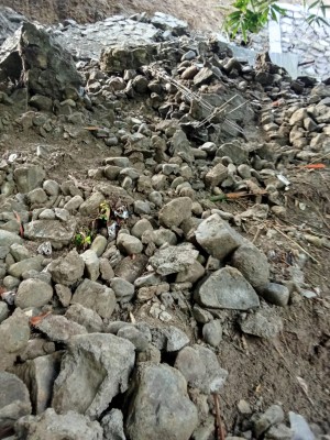 Talud Tebing Jalan Dukuh Tegalmunding