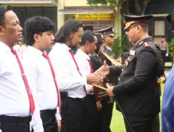 Dalam Momen Sumpah Pemuda Kapolres Brebes Beri Penghargaan Belasan Personel Terbaik