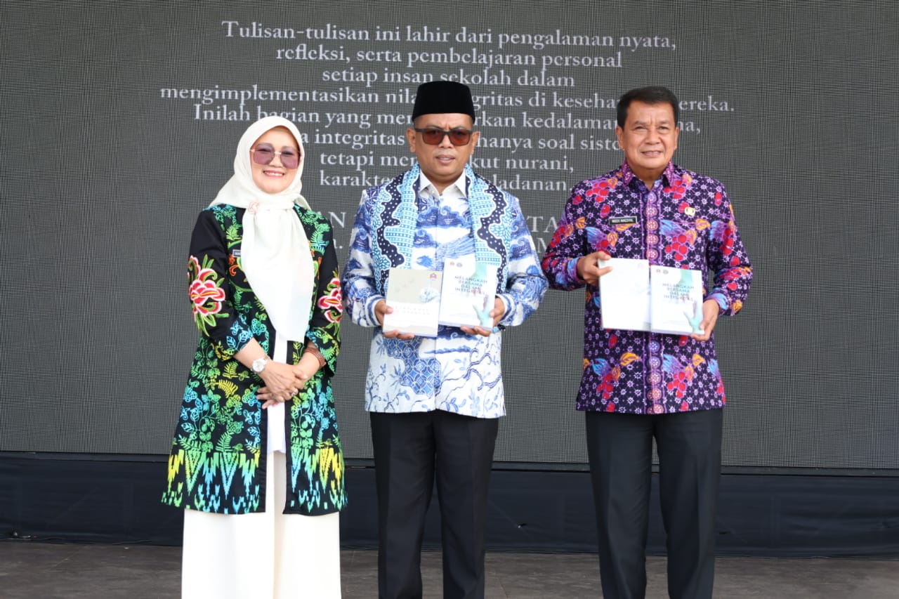 Perang Korupsi: Bupati Tangerang dan Gubernur Tegaskan Komitmen di Hakordia 2025 1 6927e68343ed7