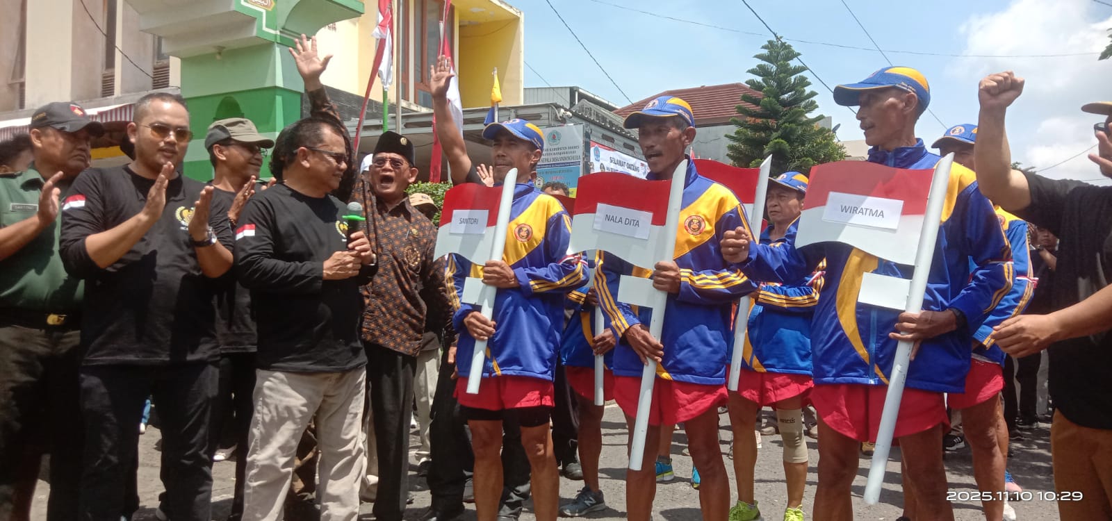Dalam Rangka Hari Pahlawan, Ribuan Peserta Ikuti Napak Tilas di Desa Sindangheula 1 IMG 20251110 WA0070