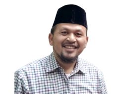 Zaman Boleh Berganti: Namun Guru Ku Teladanku Yang Tak Tergantikan Oleh Siapa Dan Apapun
