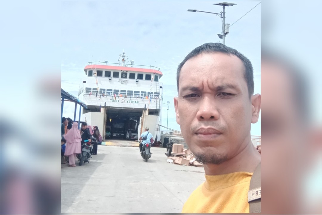 Indra BN, Putra Asli Simeulue berprofesi sebagai Jurnalis Waspada Online. (Foto: ist)