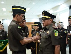 Kajati Dr Hermon Dekristo Lantik Tiga Kajari di Wilayah Jabar, Begini Pesannya