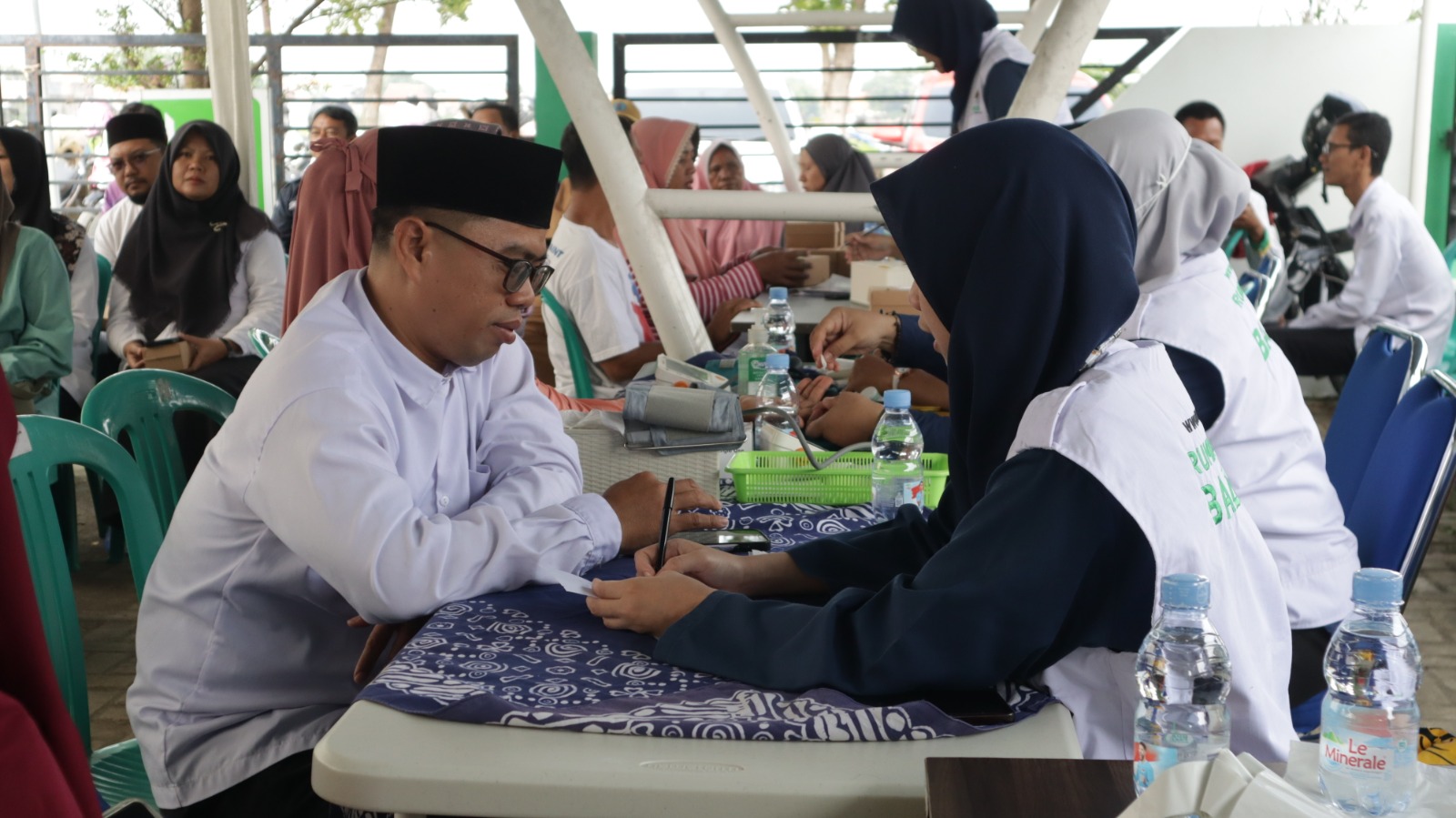 Bupati Brebes Peduli Marbot Masjid, Berikan Bantuan Kacamata dan Cek Kesehatan Gratis 1 IMG 20260113 WA0131