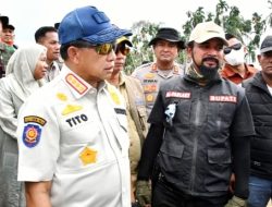 Mendagri Tito Karnavian Tinjau Korban Banjir di Pantee Bidari Aceh Timur