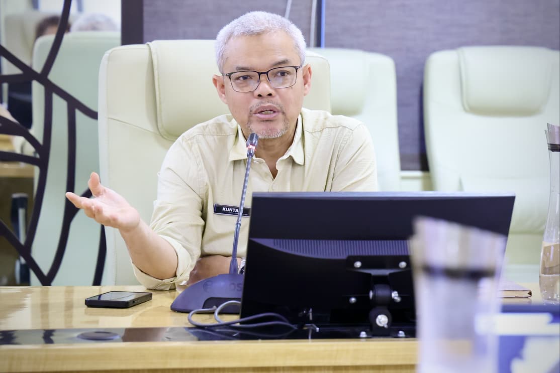 Awas Ketipu Loker Palsu, Lowongan Kerja Kini Terkumpul di Karirhub 1 Sekretaris Jenderal (Sekjen) Kemnaker Cris Kuntadi dalam keterangan pers Biro Humas Kemnaker, Jakarta, Rabu (11/2/2026). Foto: ist
