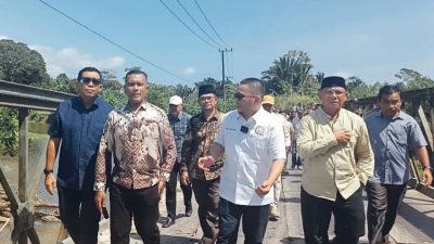 Reses ke Simeulue, Anggota DPR RI Ghufran Tinjau Jembatan Lala Bahagia yang Rusak 15 IMG 20260228 192948 482 copy 880x588